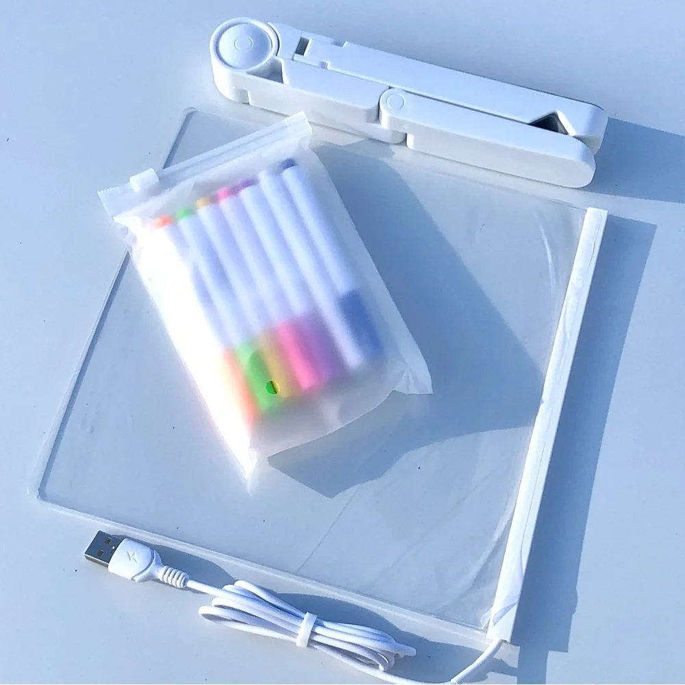 Glowing Acrylic LED Dry Erase Board with Stand 7 Color Markers USB Powered New